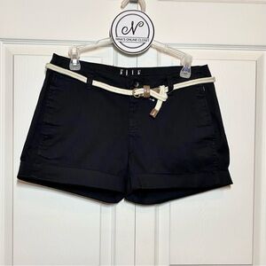 ELLE Women’s Oversized Chino Shorts With Belt Black Size 4